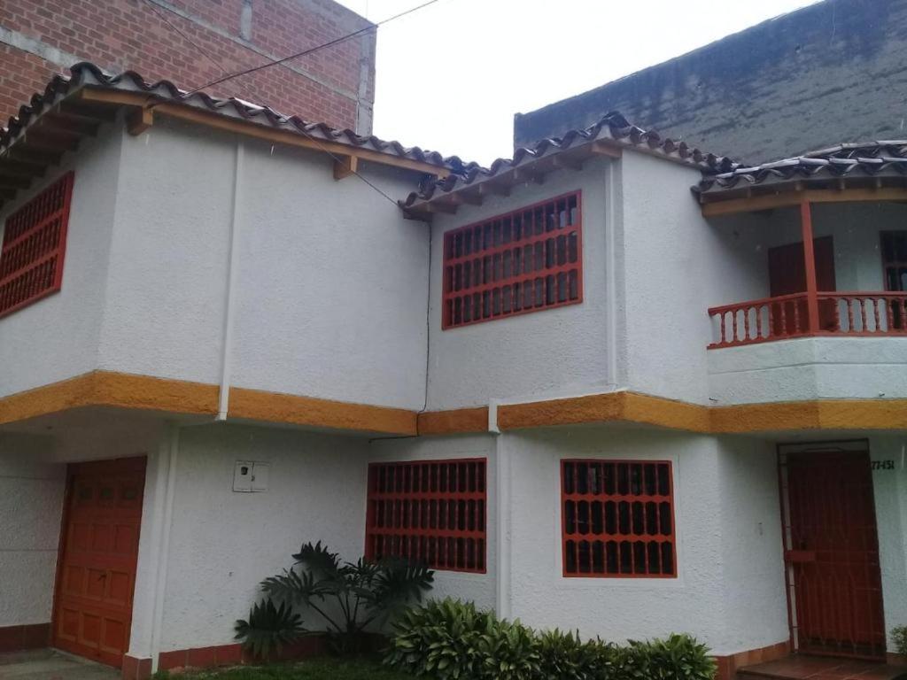 Casa Hotel Palmas Del Estadio 2 Medellín Zewnętrze zdjęcie